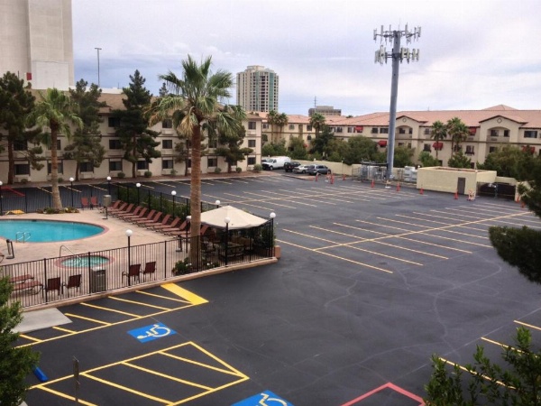 Ellis Island Hotel Casino & Brewery image 16