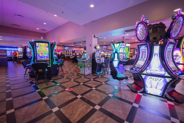 Ellis Island Hotel Casino & Brewery image 25