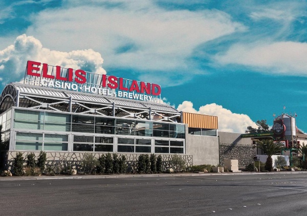 Ellis Island Hotel Casino & Brewery image 6